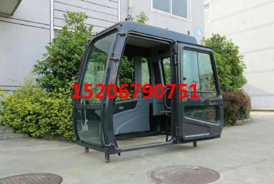 點擊查看詳細信息<br>標(biāo)題：現(xiàn)代R215-7/R-7型駕駛室總成 含內(nèi)飾  閱讀次數(shù)：2107
